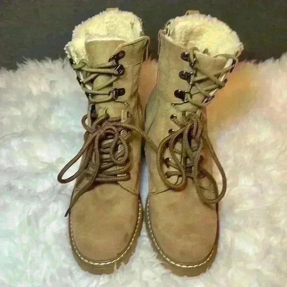 Madden Girl Faux Fur Lined Jansenn Tan Lace Up Ankle Boot Women Size 8.5 - Picture 3 of 9